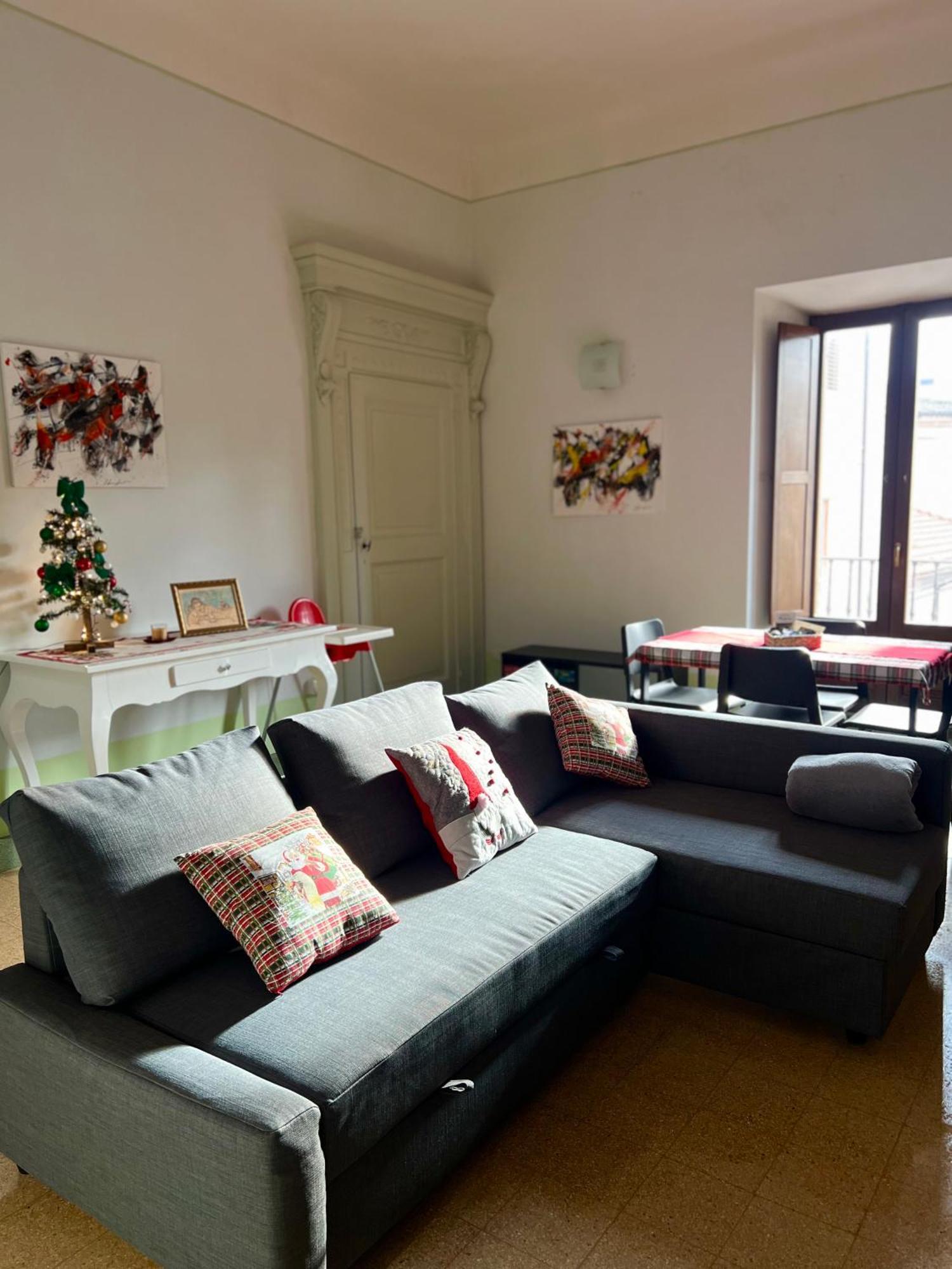 Regina D'Aragona Casa Vacanze سولمونا المظهر الخارجي الصورة