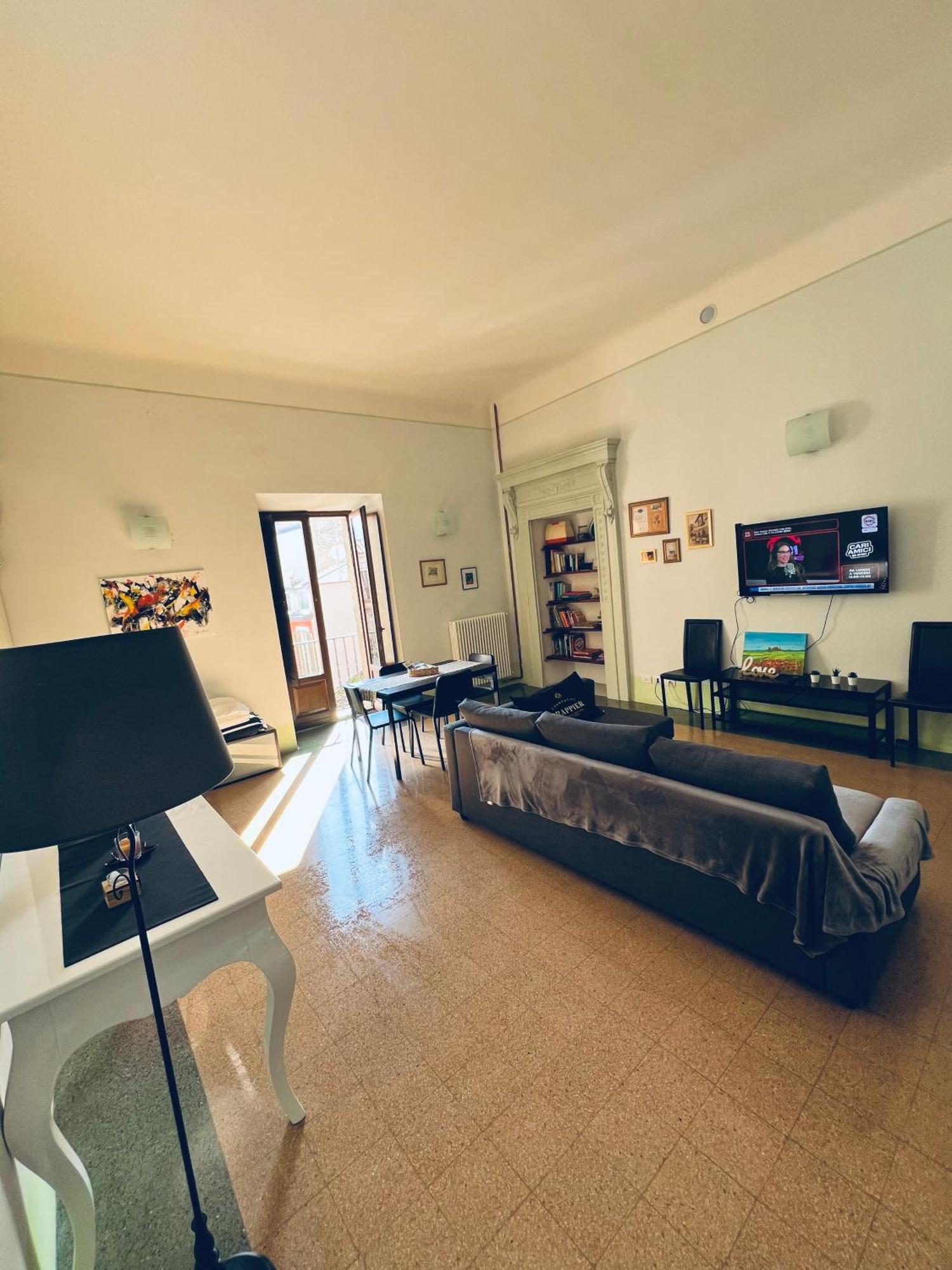 Regina D'Aragona Casa Vacanze سولمونا المظهر الخارجي الصورة
