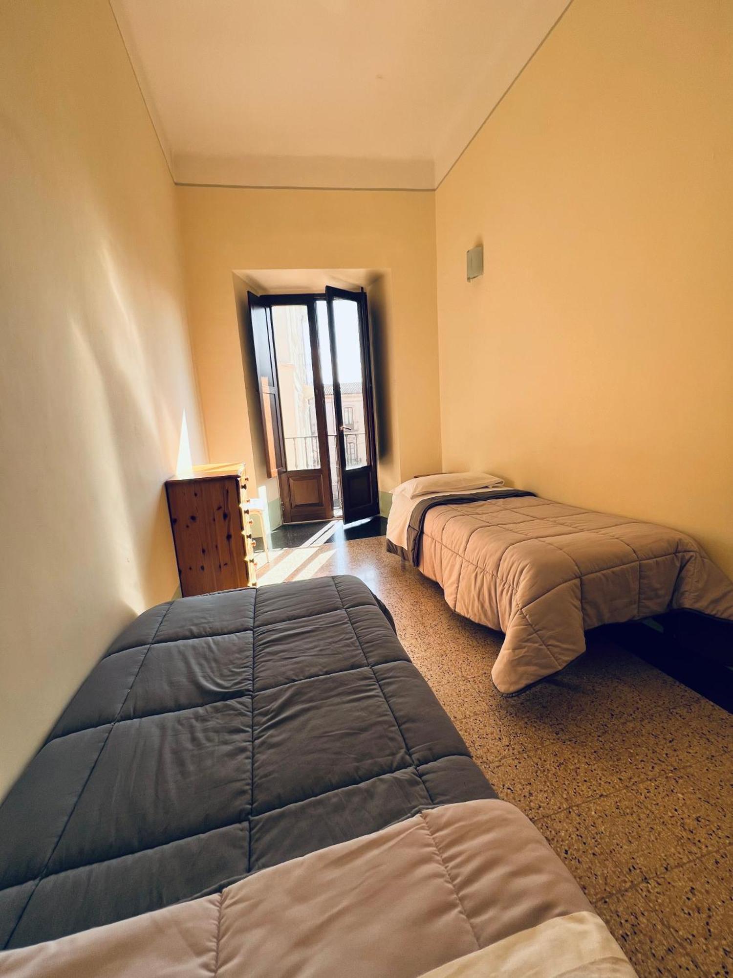 Regina D'Aragona Casa Vacanze سولمونا المظهر الخارجي الصورة